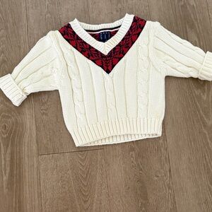 Vintage GAP Cream Cable-Knit V-Neck Sweater with Red Patterned Trim